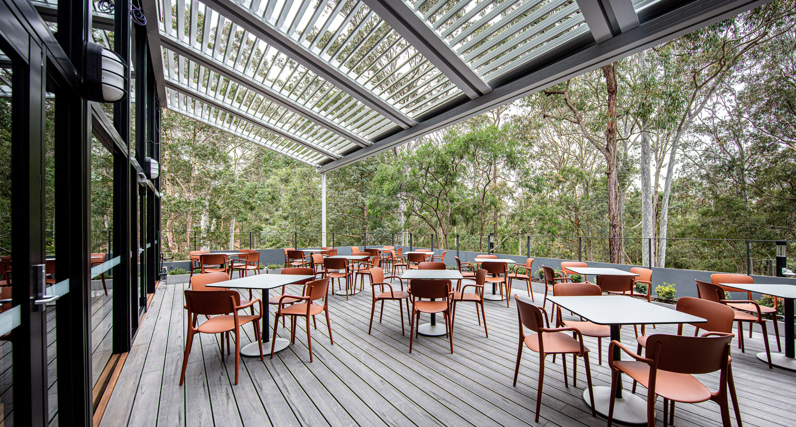 liteco hospitality uni of newcastle bar 020